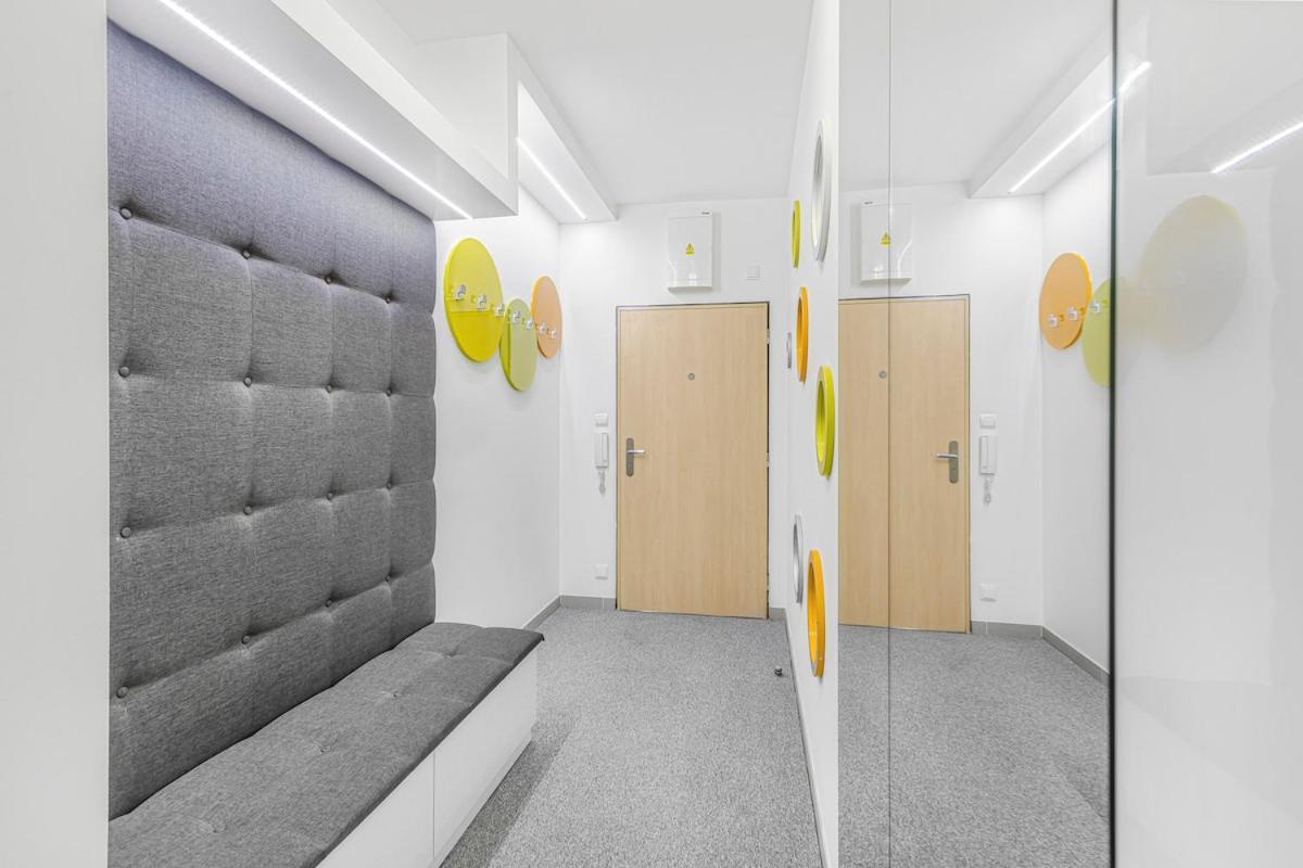 Апартаменты New Large Apartment, Free Parking! *