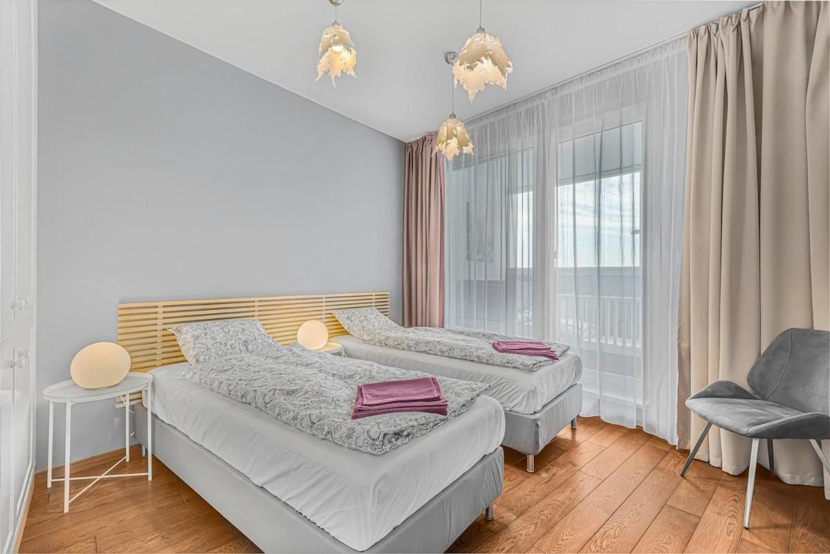 Апартаменты New Large Apartment, Free Parking!