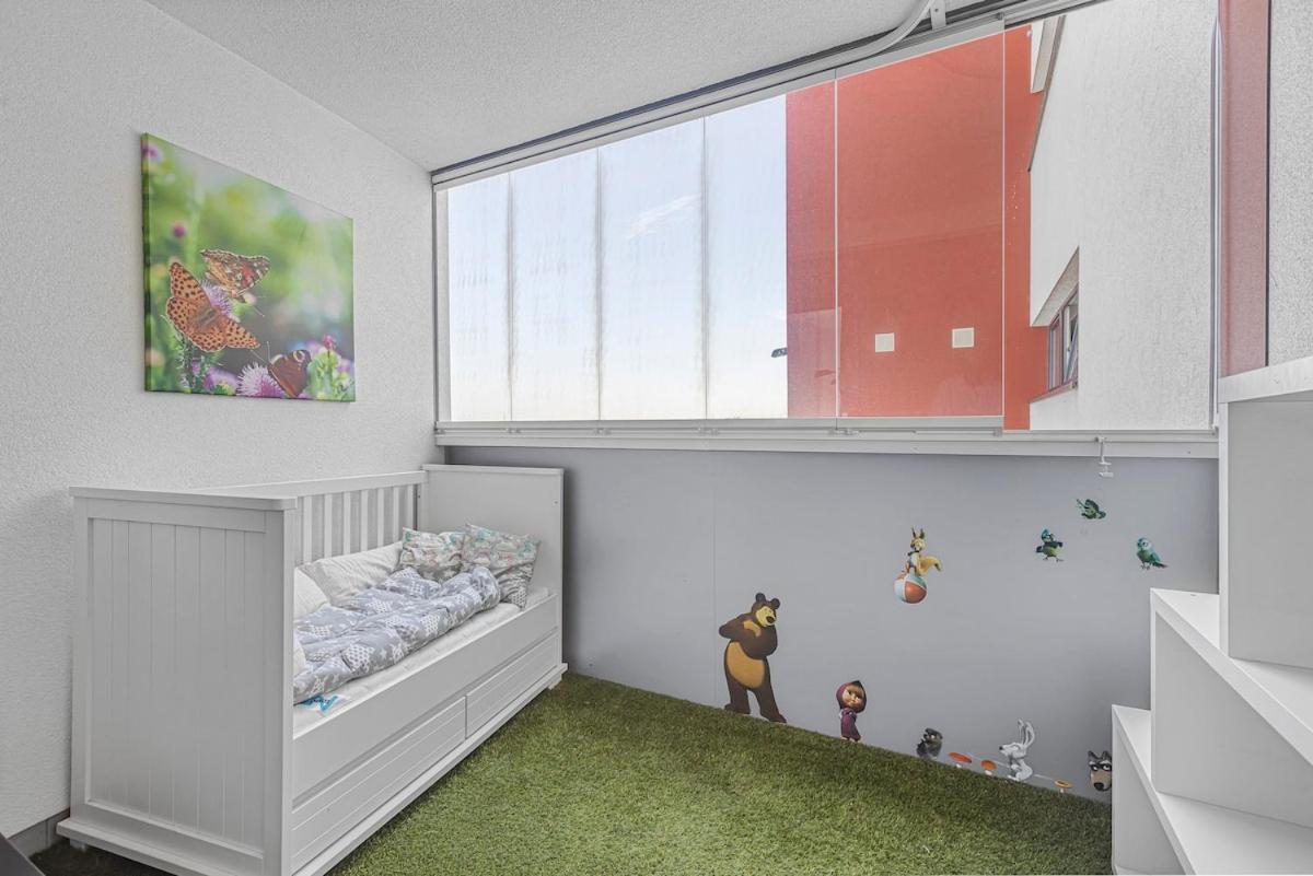 Апартаменты New Large Apartment, Free Parking! Прага
